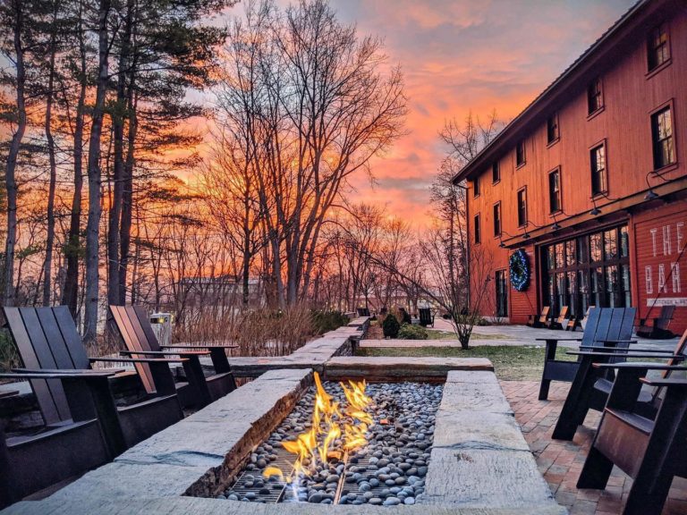 22 Best Romantic Winter Getaways From NYC: A Local's Guide