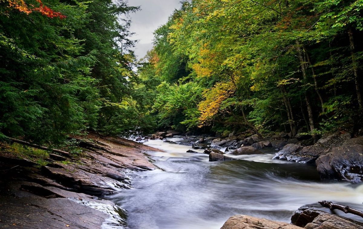 13 Stunning and Best Caves in New York with Secret Local Tips