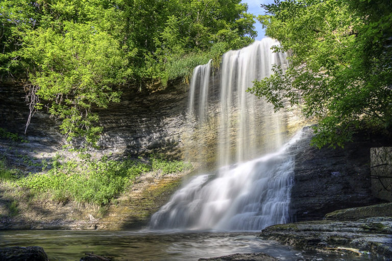 30 Best Waterfalls in New York with Secret Local Tips to find them!