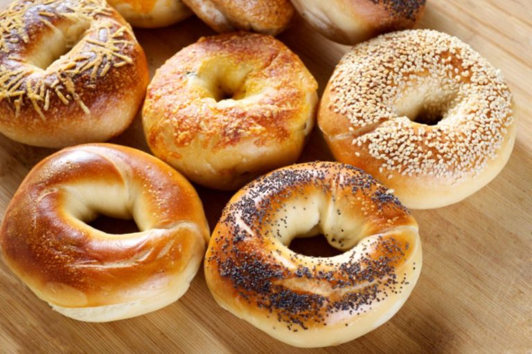 19 Best Bagels In Brooklyn - Amazing Local's Guide For 2022