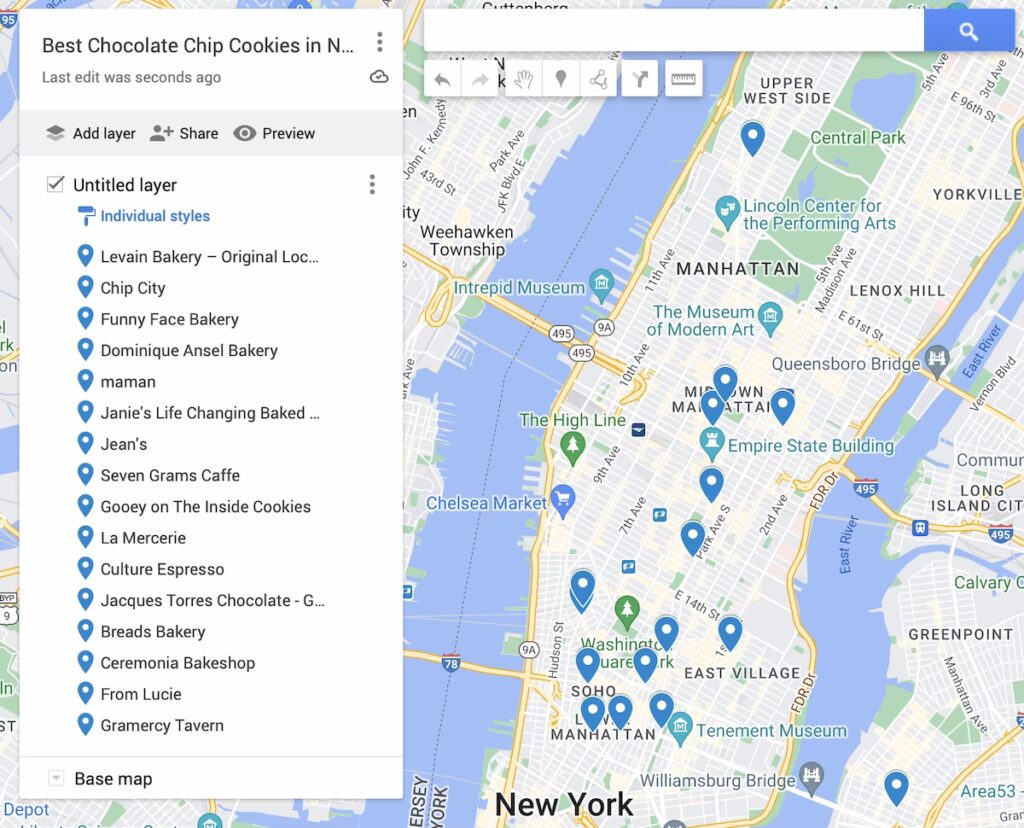 Map of the best chocolate chip cookies in NYC. You can see 16 blue dots for the best spots. 